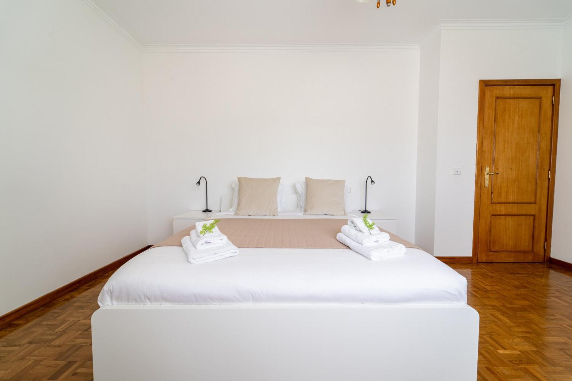 Gondomar Guimaraes - Moradia V3 Com Piscina Natural By House And People Exterior foto